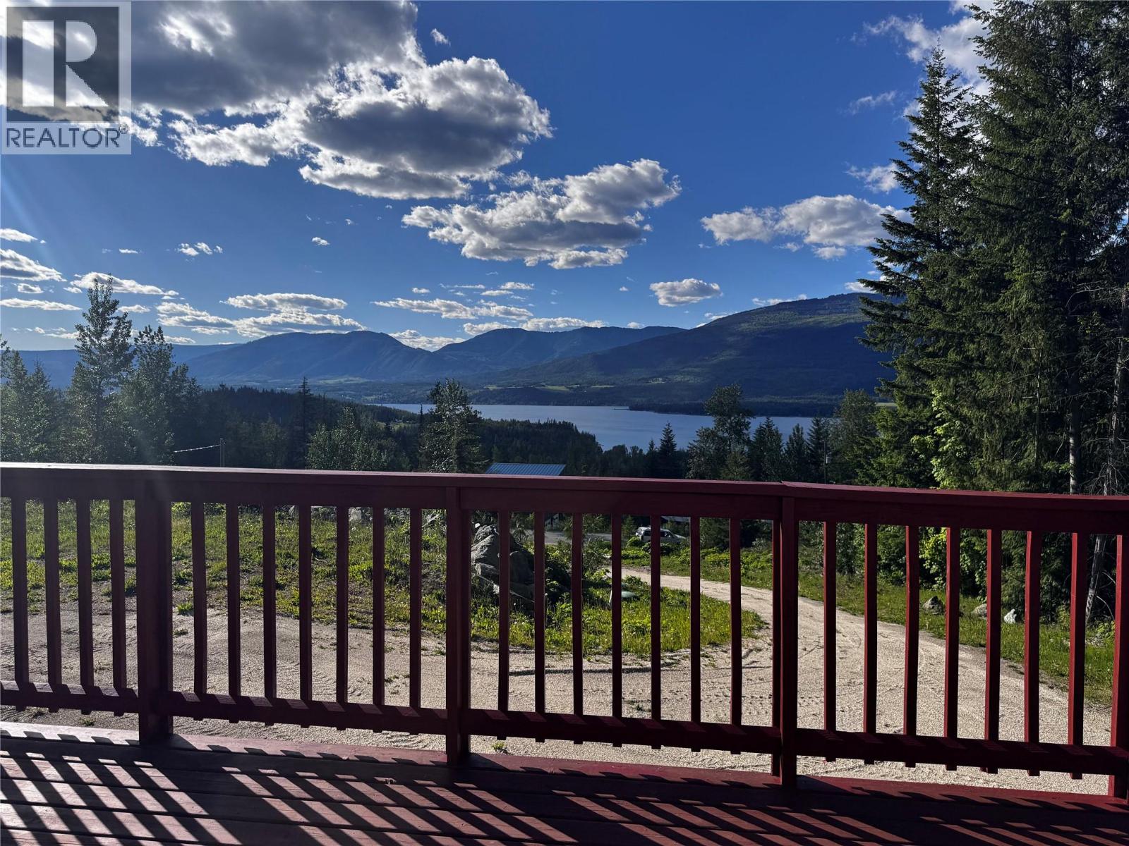 5036 Heritage Drive, Eagle Bay