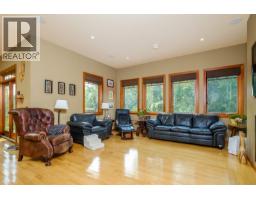 903 Redstone Drive, Rossland, BC V0G1Y0 Photo 16