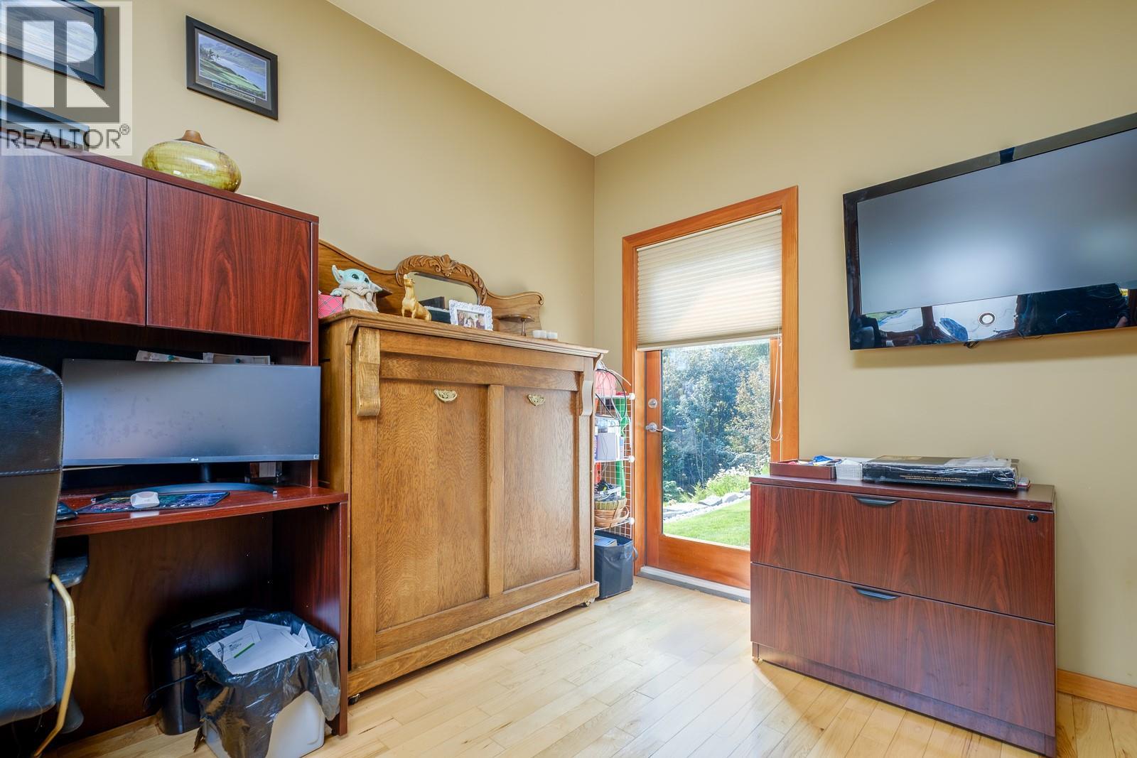 903 Redstone Drive, Rossland