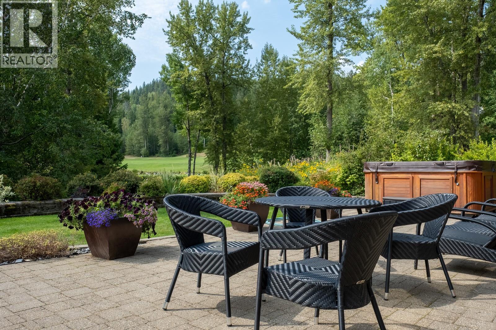 903 Redstone Drive, Rossland