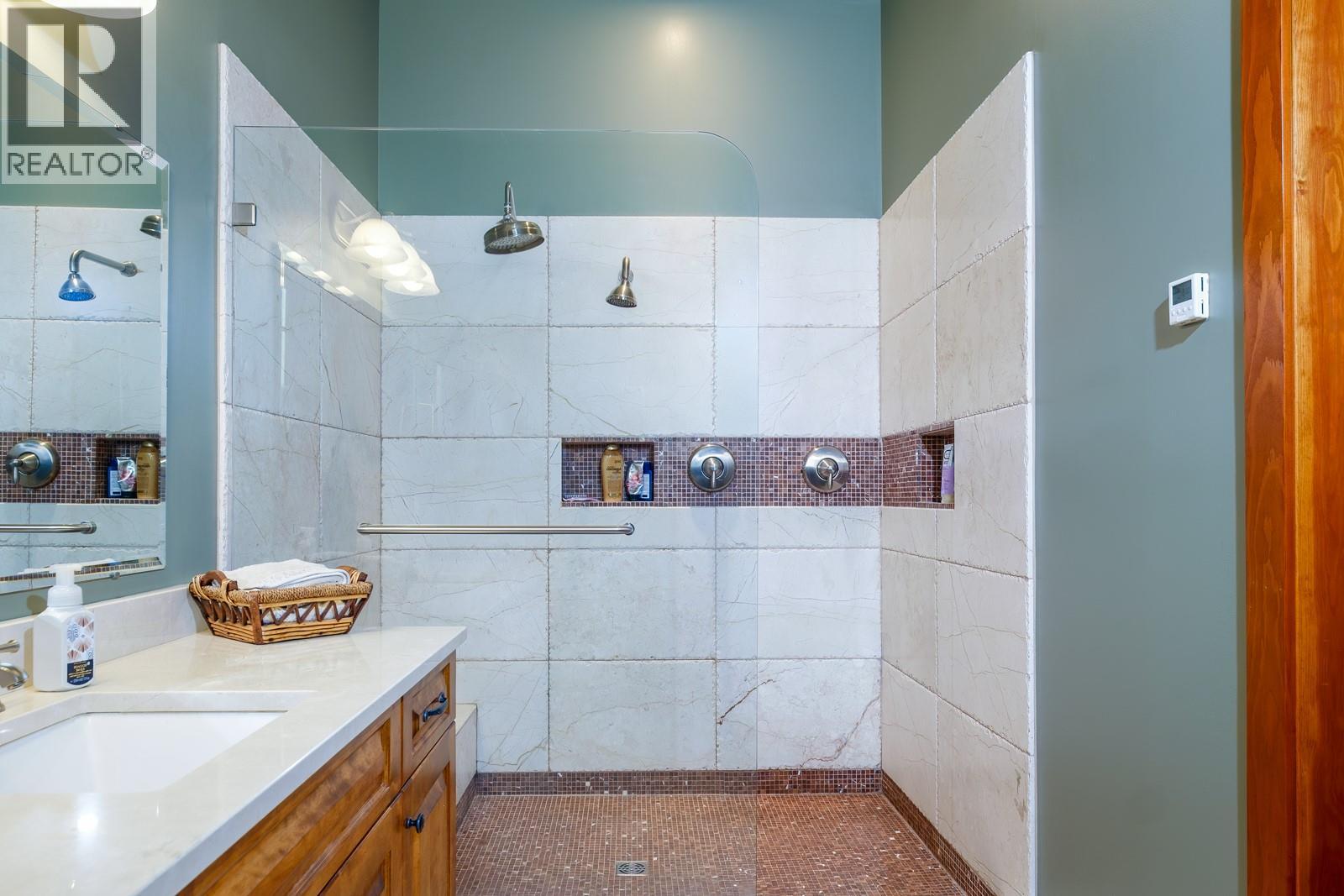 903 Redstone Drive, Rossland