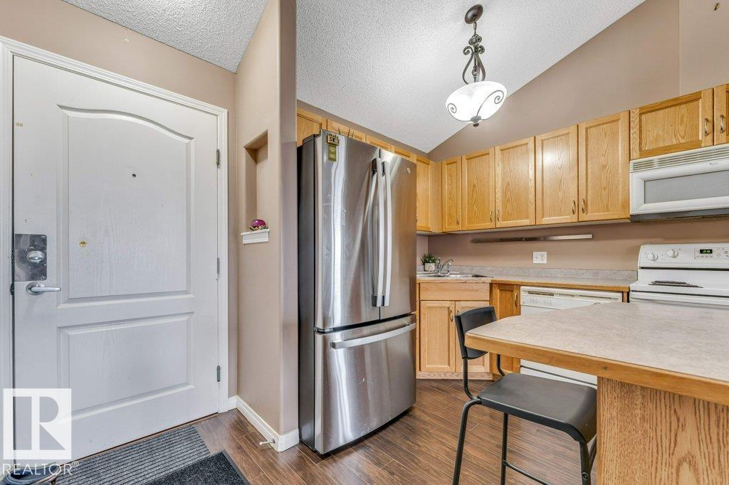 #404 3425 19 ST NW - 3