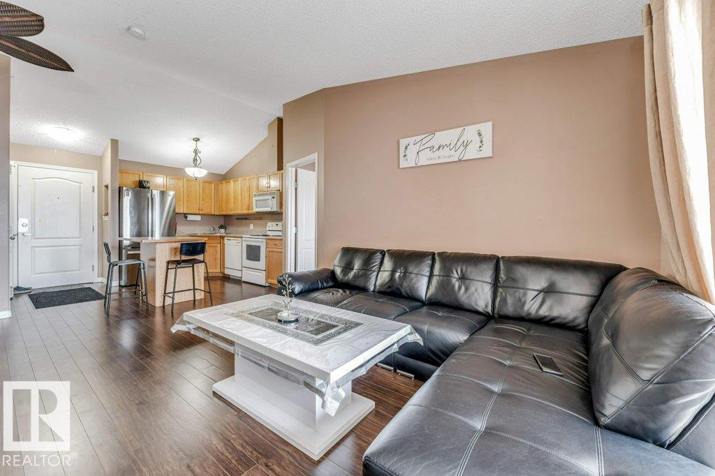 #404 3425 19 ST NW - 10