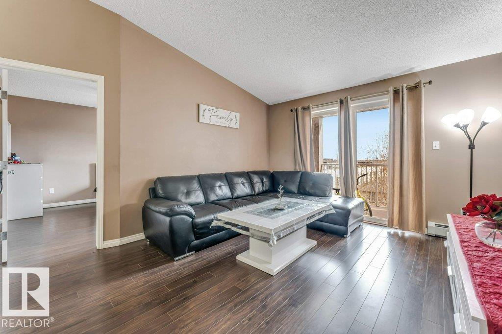 #404 3425 19 ST NW - 8