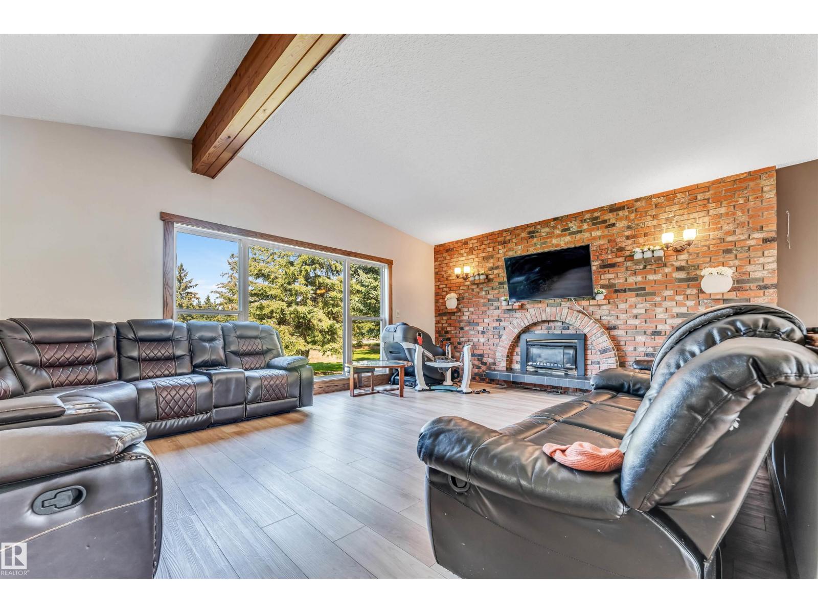 #337 23109 TWP ROAD 514 - 9