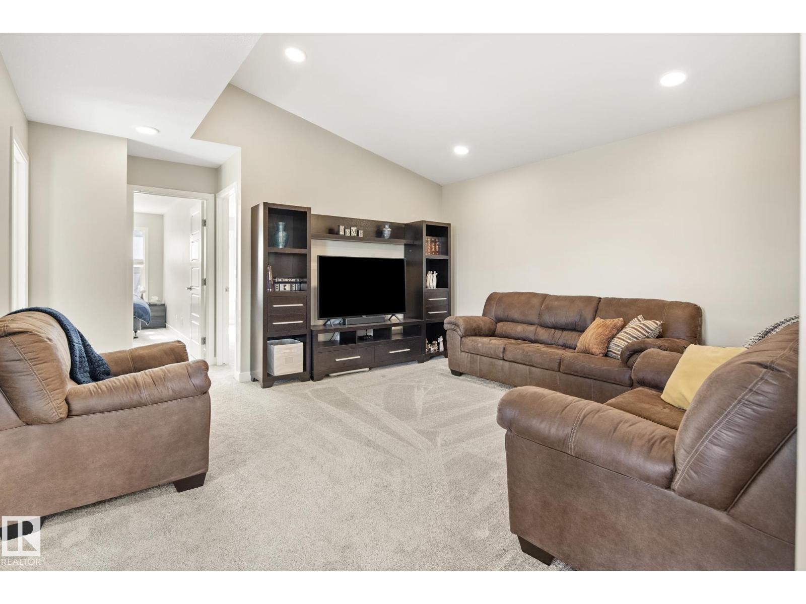 7135 EDGEMONT WY NW - 35
