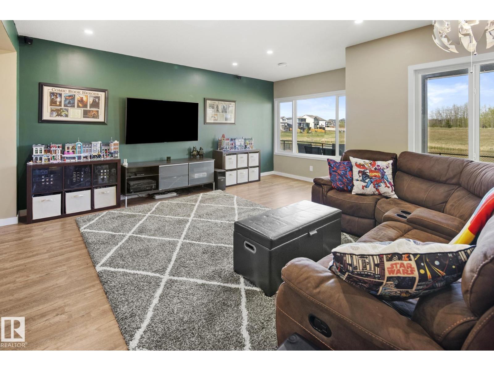 7135 EDGEMONT WY NW - 60