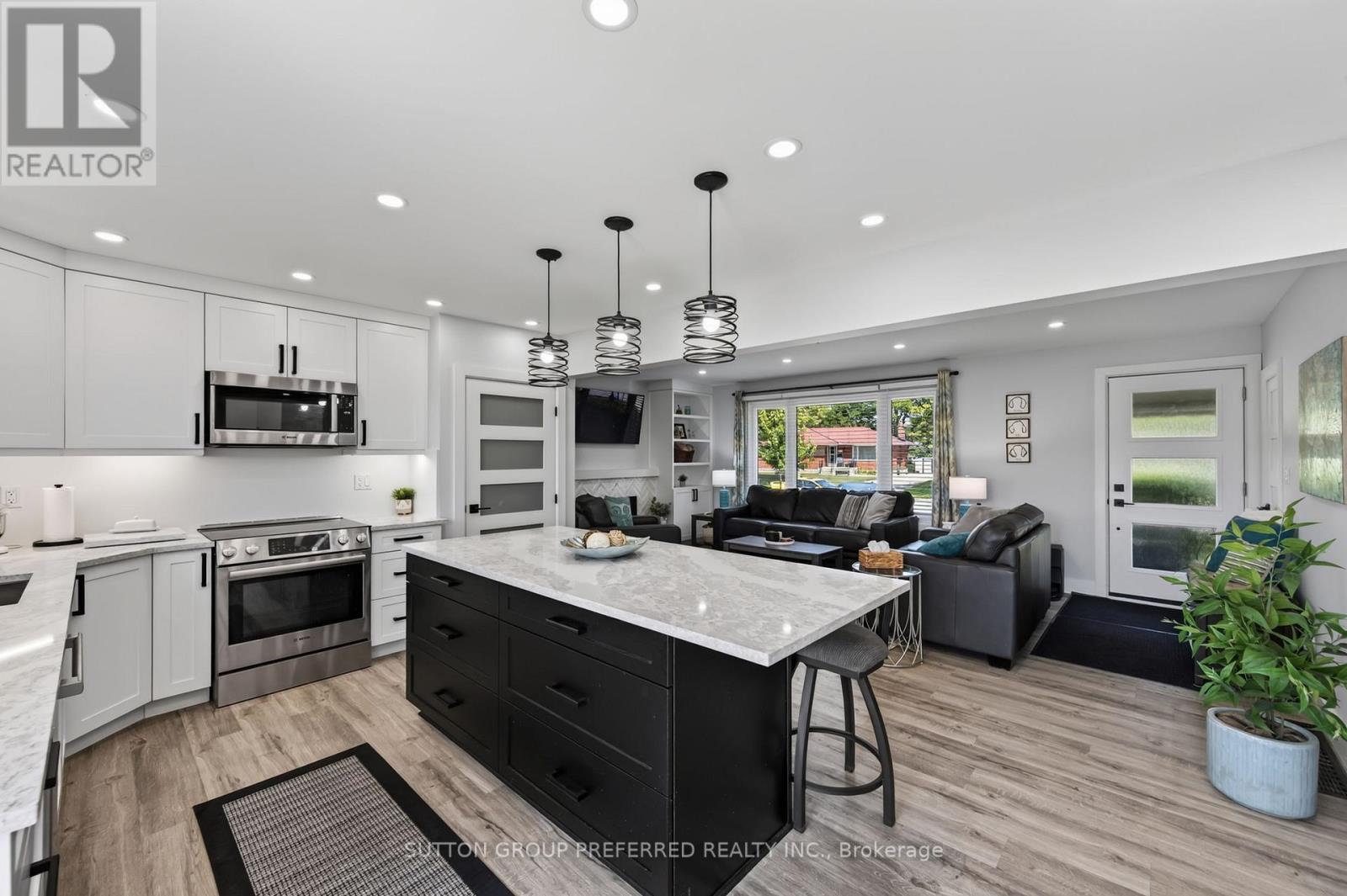 1510 PERTH AVENUE - 11
