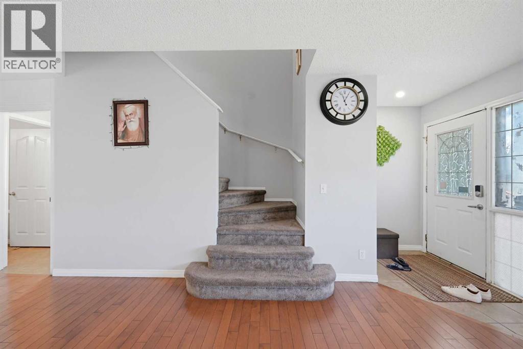 33 Saddlecrest Close NE - 8