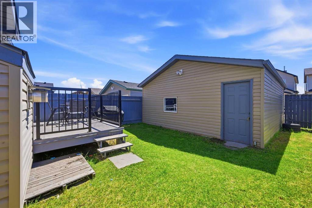 33 Saddlecrest Close NE - Image 46