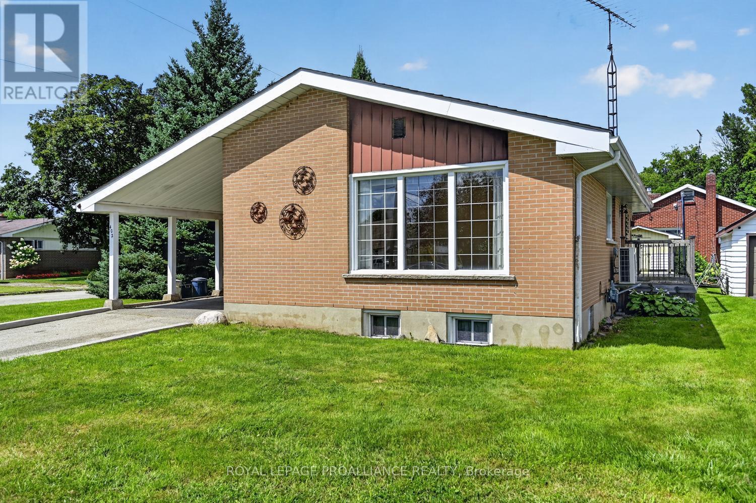 402 LINDA STREET - 1