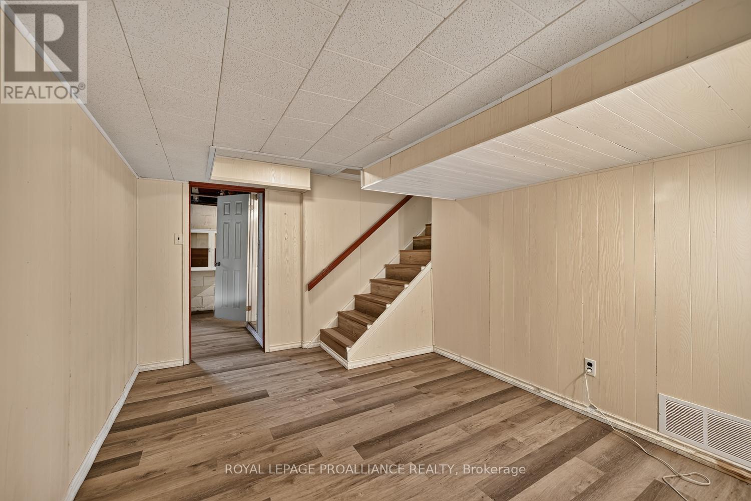 402 LINDA STREET - Image 21