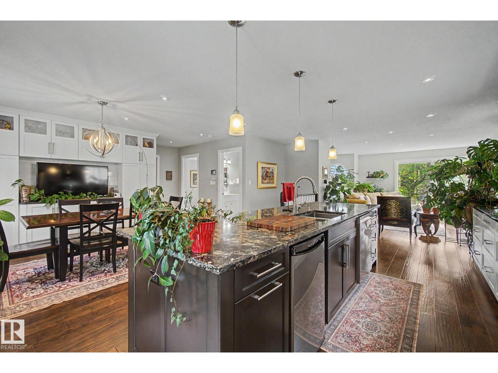 29 LARCH WY - 13