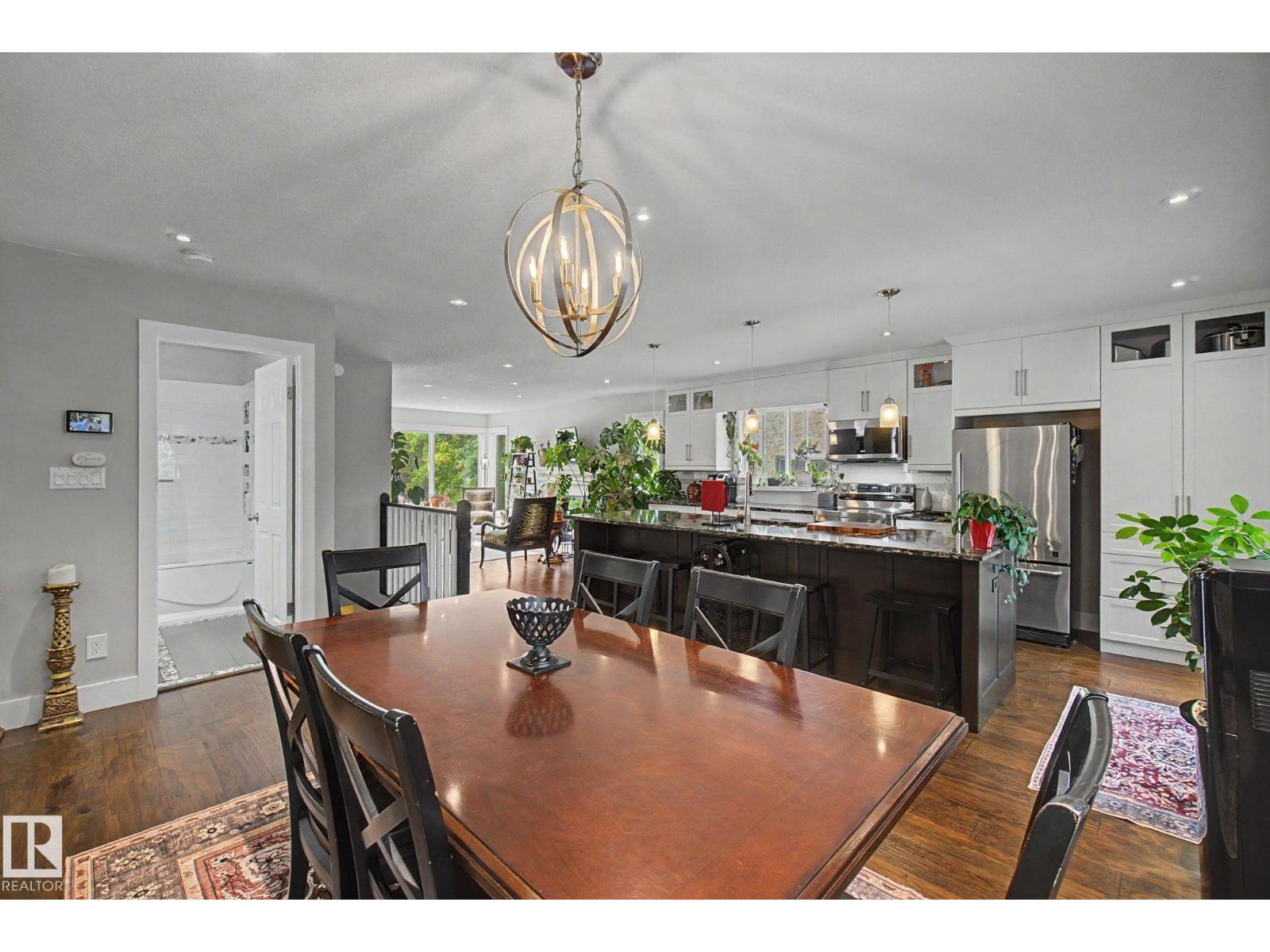 29 LARCH WY - 16