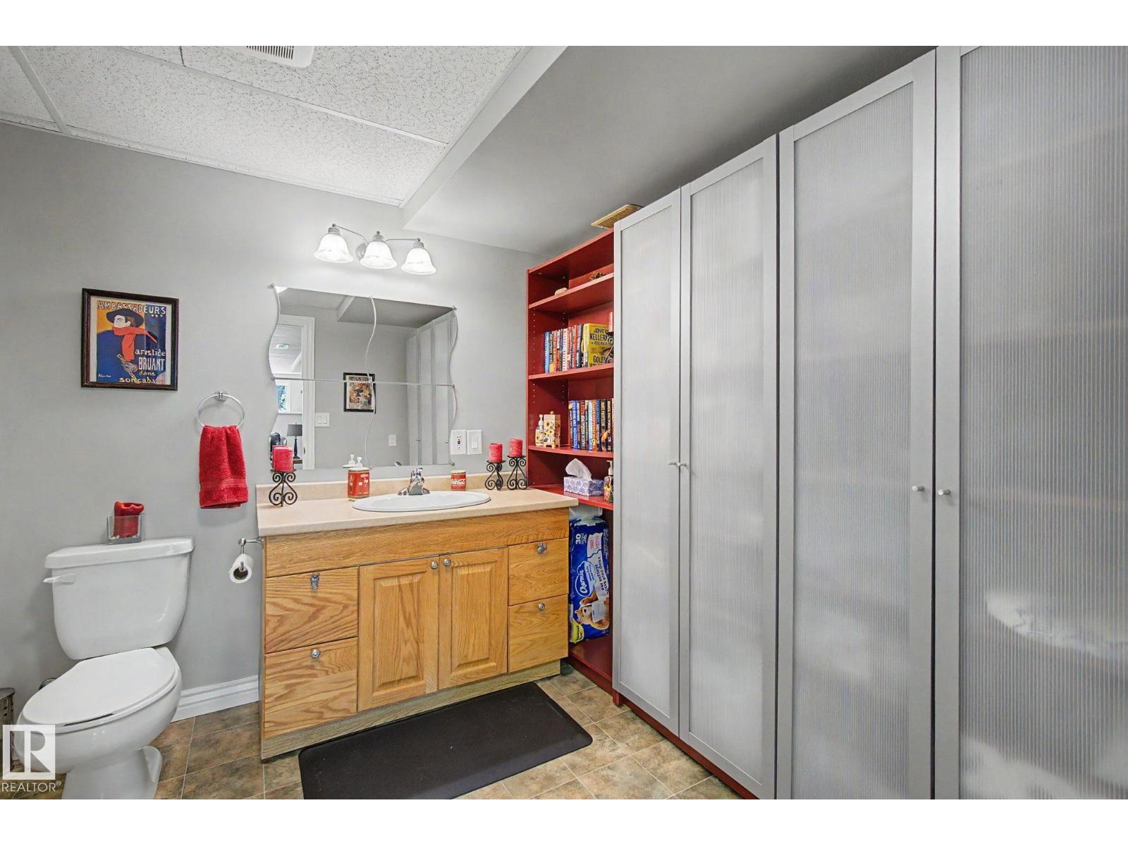 29 LARCH WY - 28