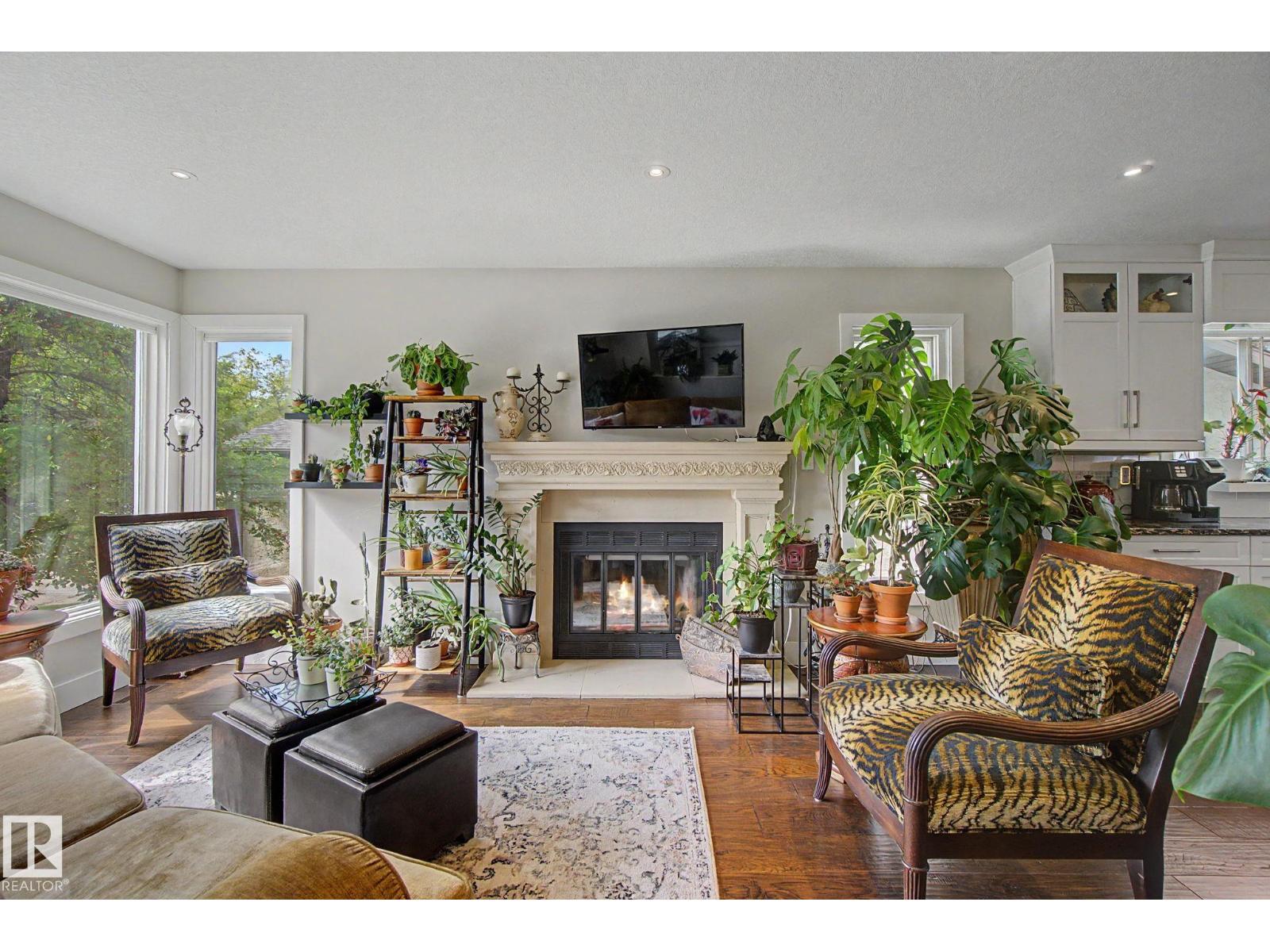 29 LARCH WY - 5