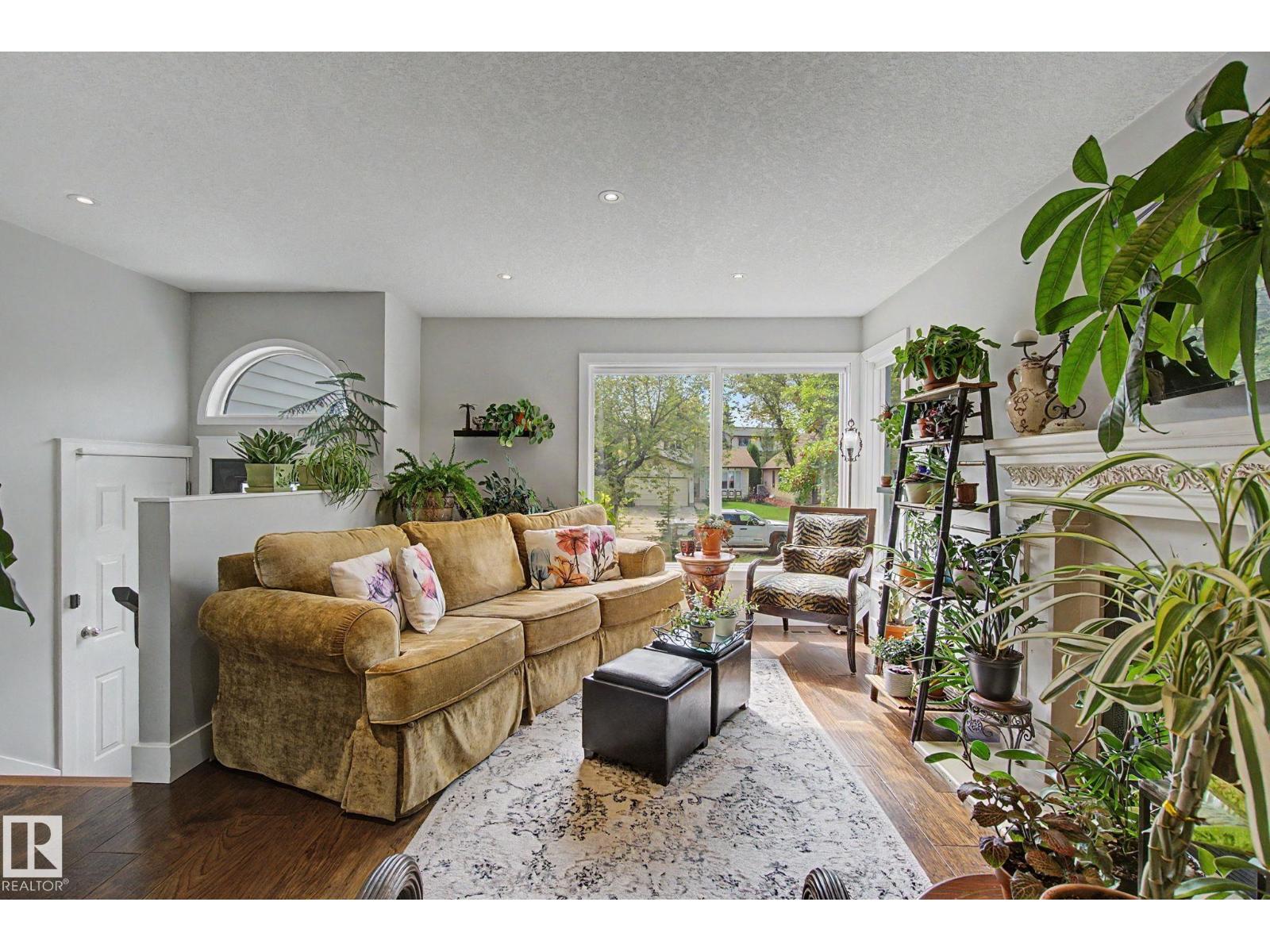 29 LARCH WY - 7