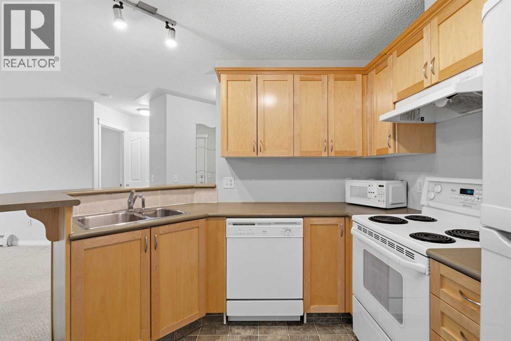 #205 345 Rocky Vista Park NW - Image 12