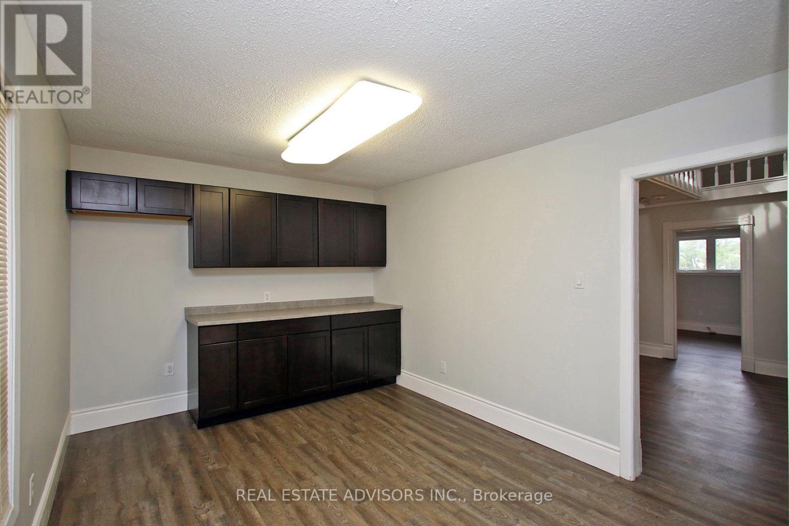 7924 KIPLING AVENUE - 13