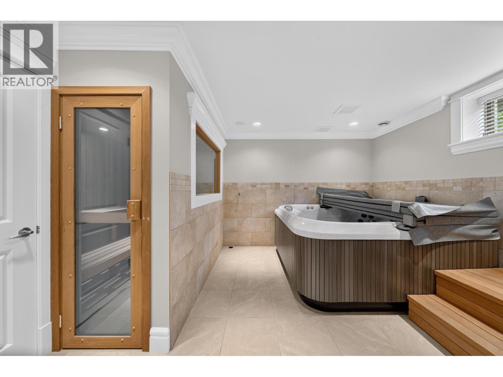 7688 WHEATER COURT, Burnaby
