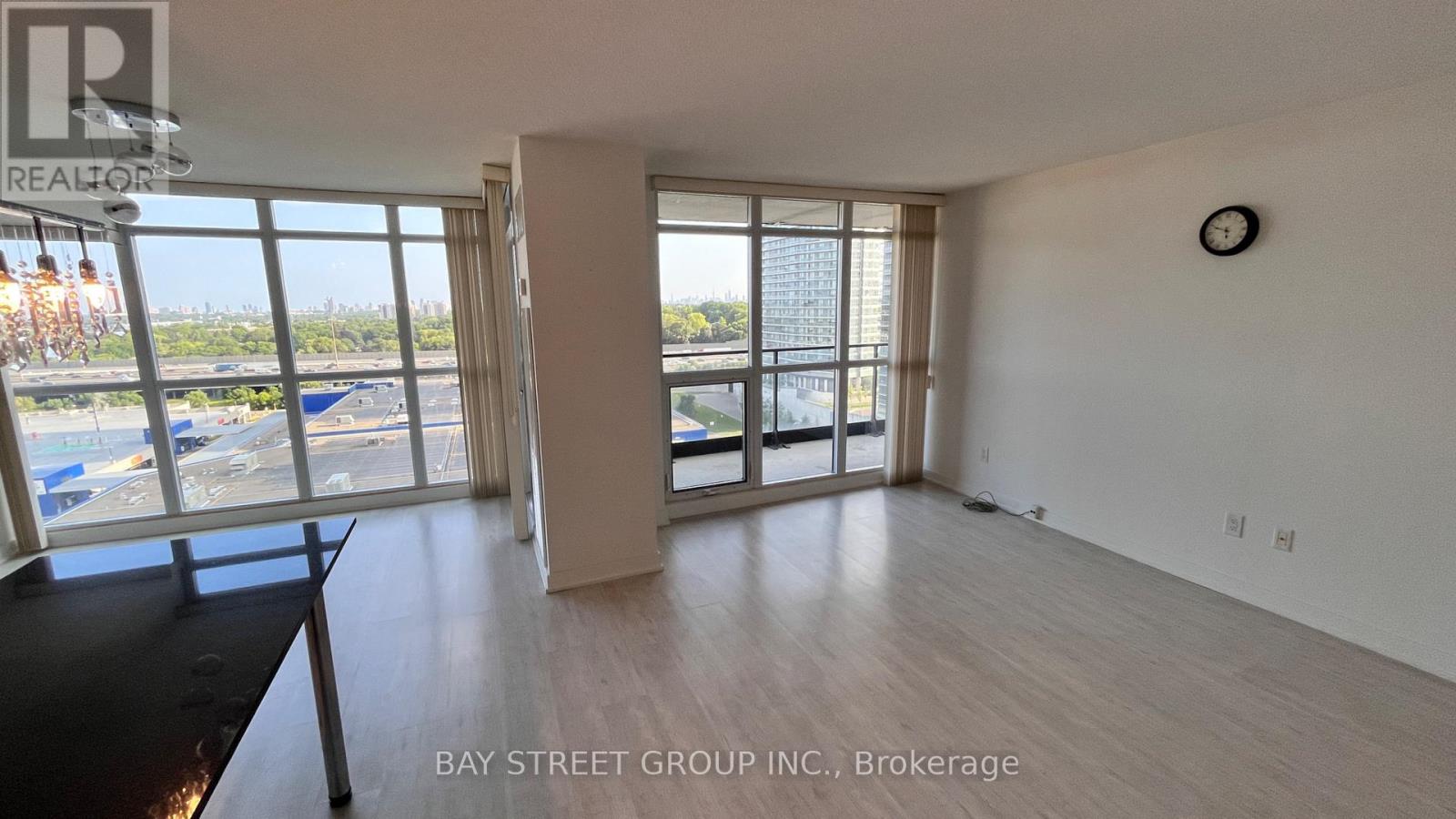 #1523 19 Singer Court, Toronto (Bayview Village), Ontario, M2K0B2, Toronto (Bayview Village), Ontario — photo 4 of 5