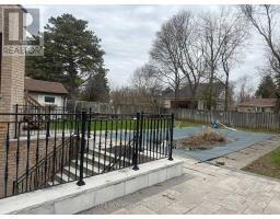 Bsmt - 19 Honeybourne Crescent, Markham, ON L3P1P4 Photo 16