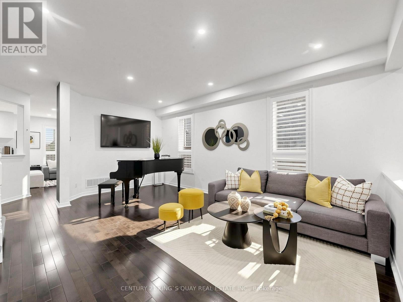 48 OXFORDSHIRE STREET - Image 6
