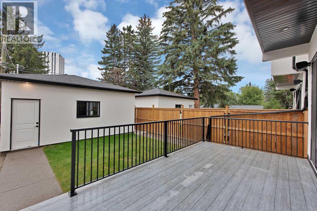 2221 Halifax Crescent NW - Image 42