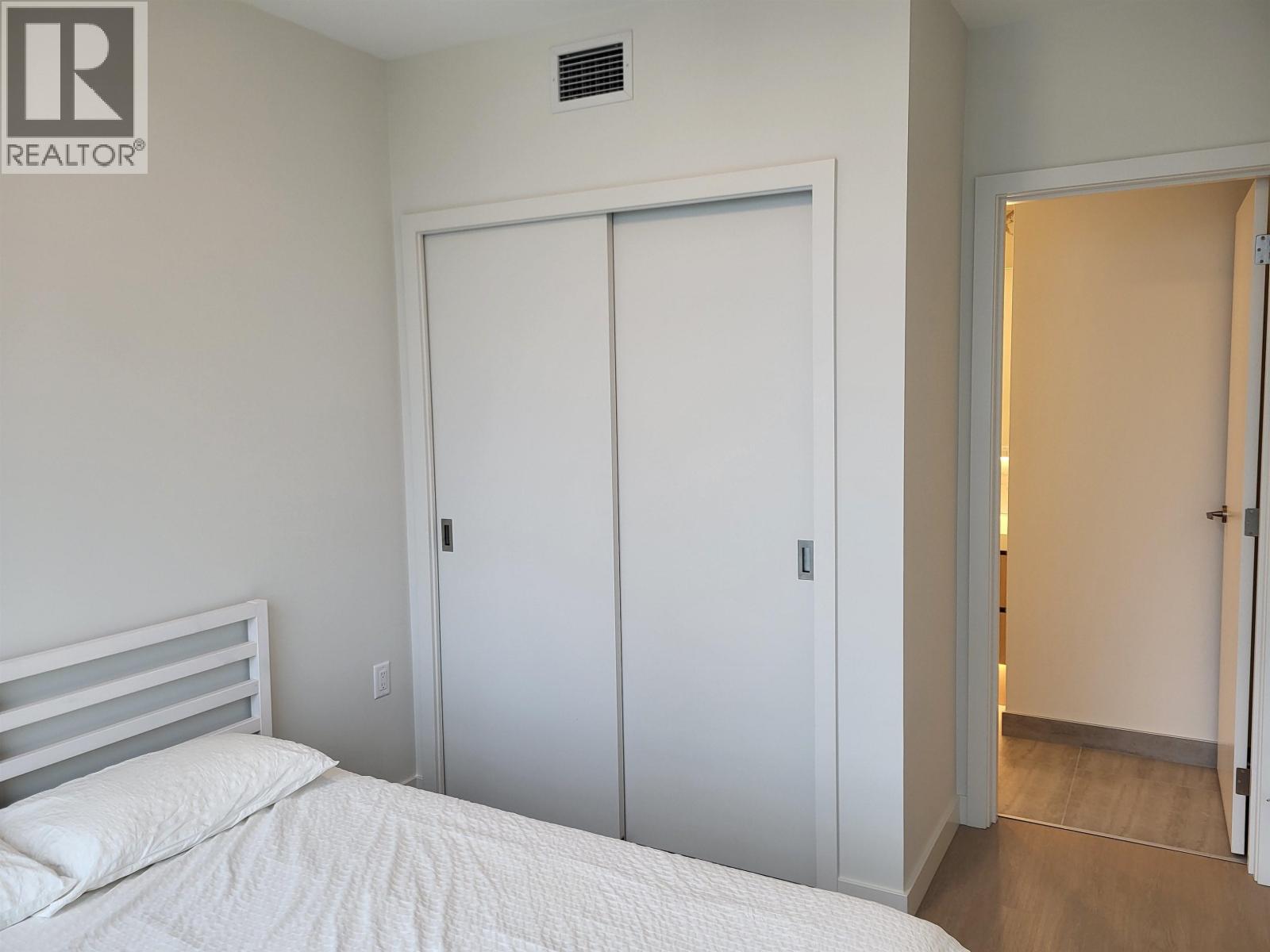 2002 5987 WILSON AVENUE, Burnaby