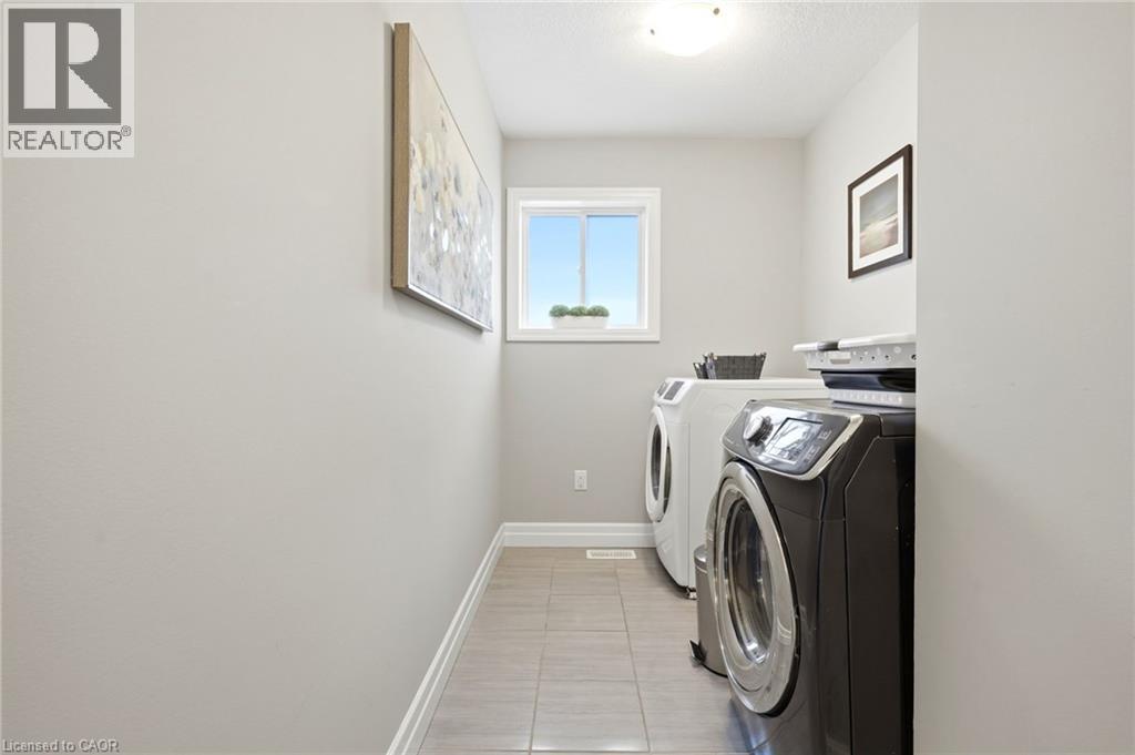 146 JACOB Street W - Image 20