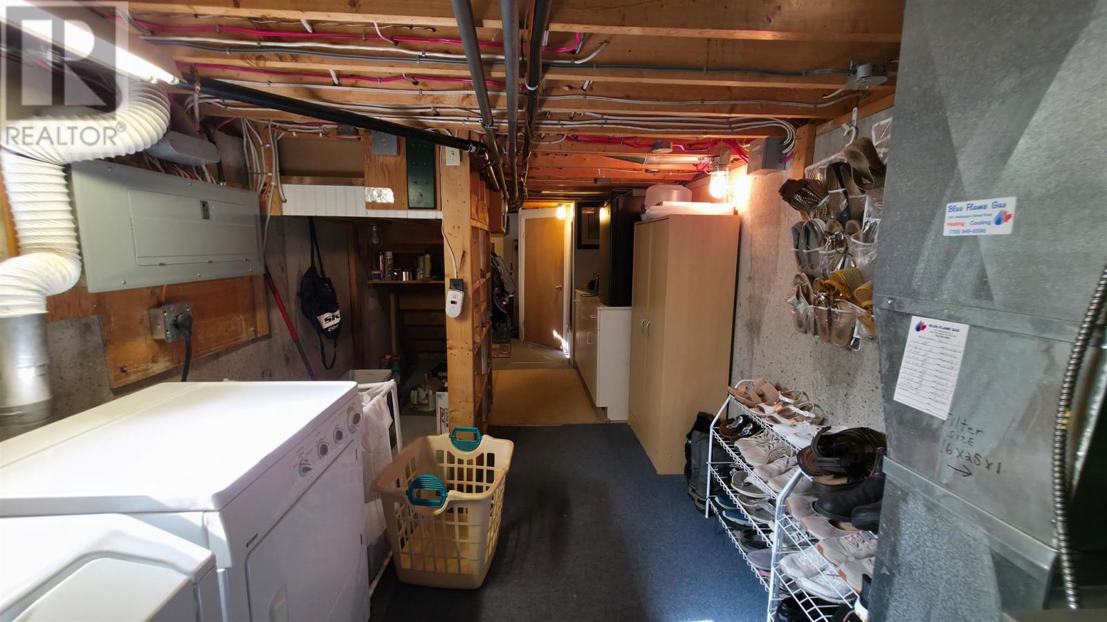 484 Red Pine DR - 41