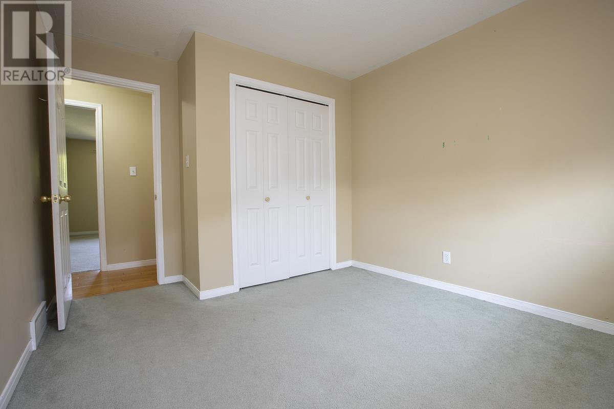 987 Lake ST - Image 36