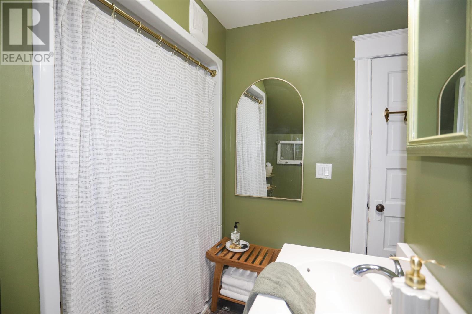 14 The Drive, Sault Ste. Marie - Image 24