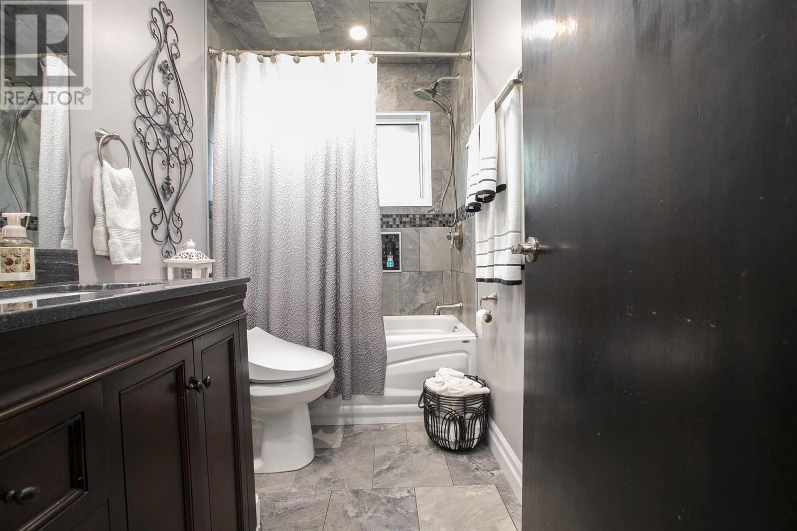 159 McFadden AVE - Image 38