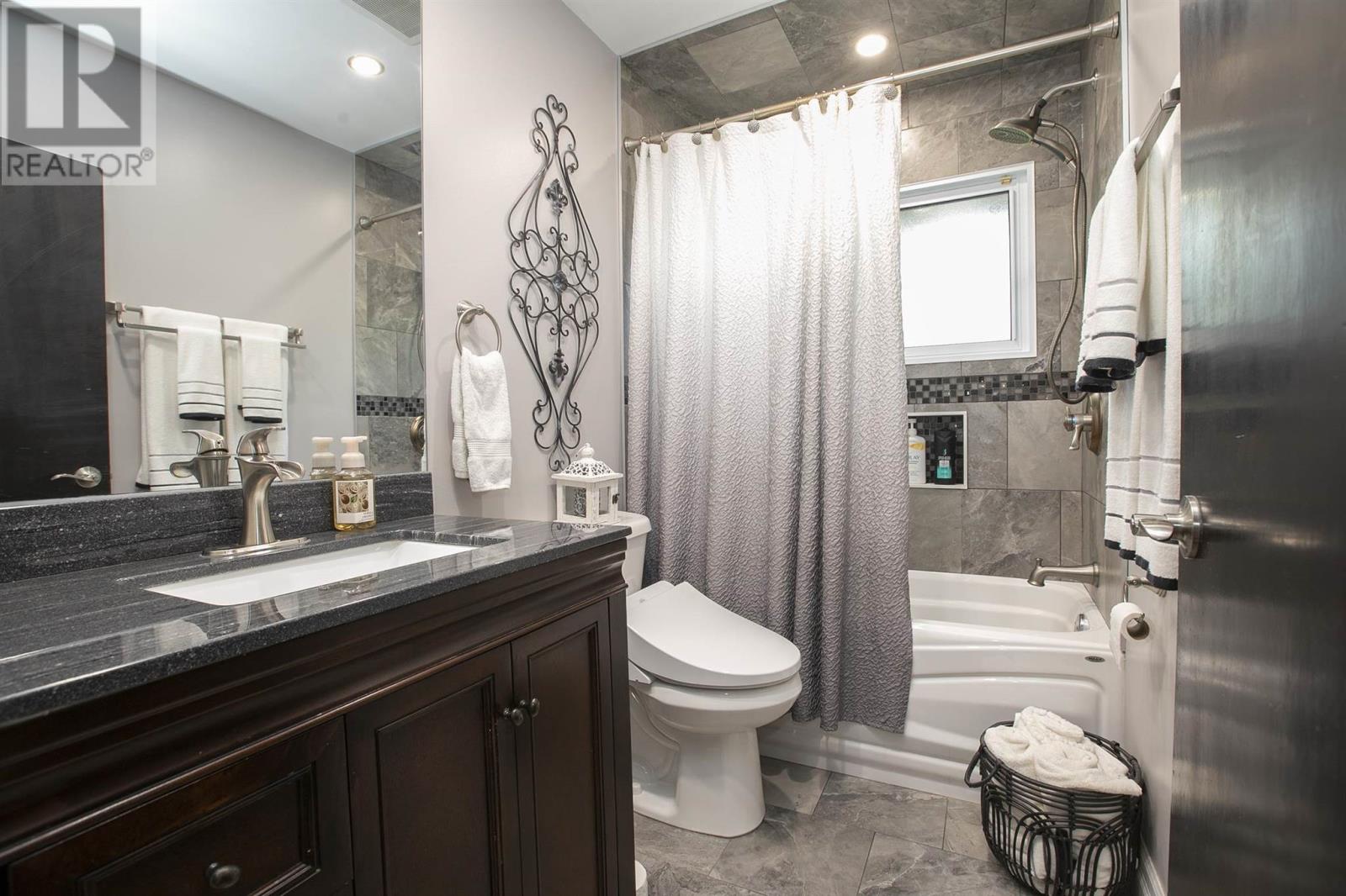 159 McFadden AVE - 39