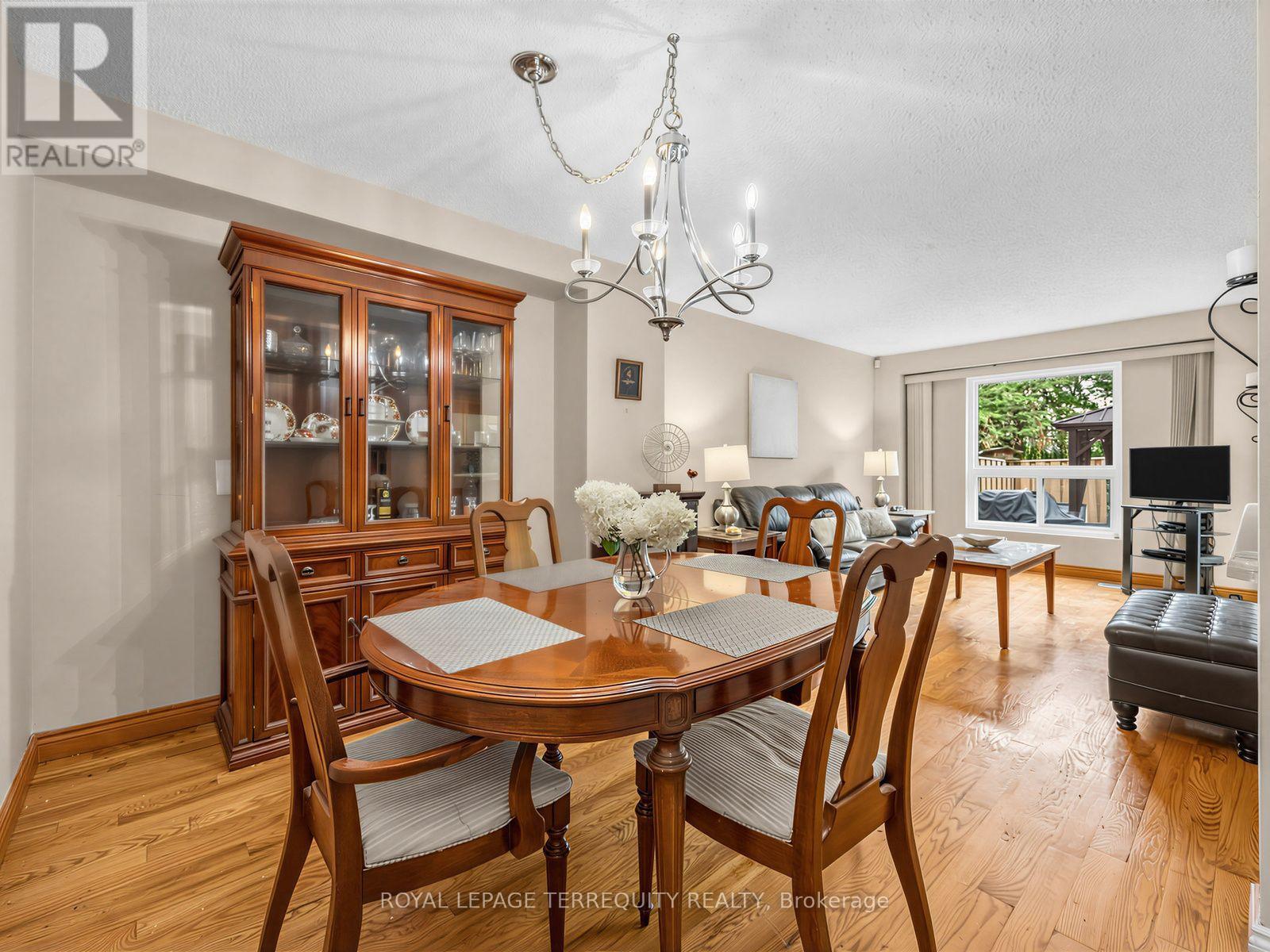 #19 1330 TROWBRIDGE DRIVE - Image 4