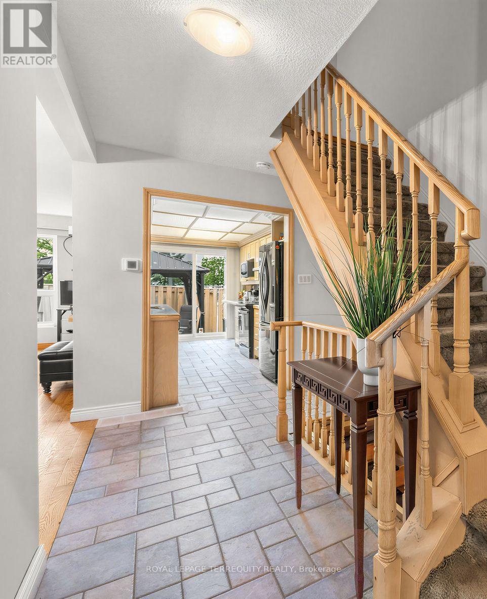 #19 1330 TROWBRIDGE DRIVE - 3