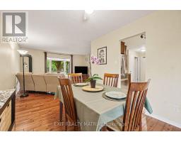Kitchen - 30 Bartley Crescent, Ottawa, ON K2J2J7 Photo 9