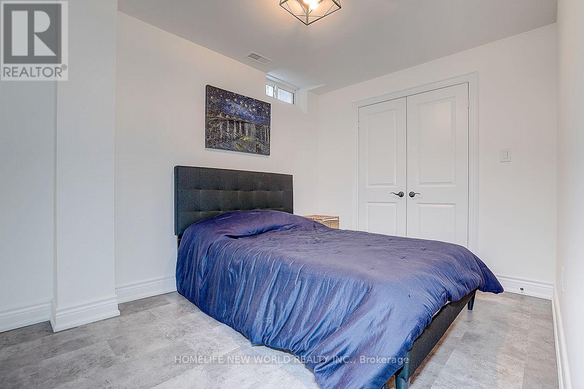 39 JAMES PARROTT AVENUE - 30