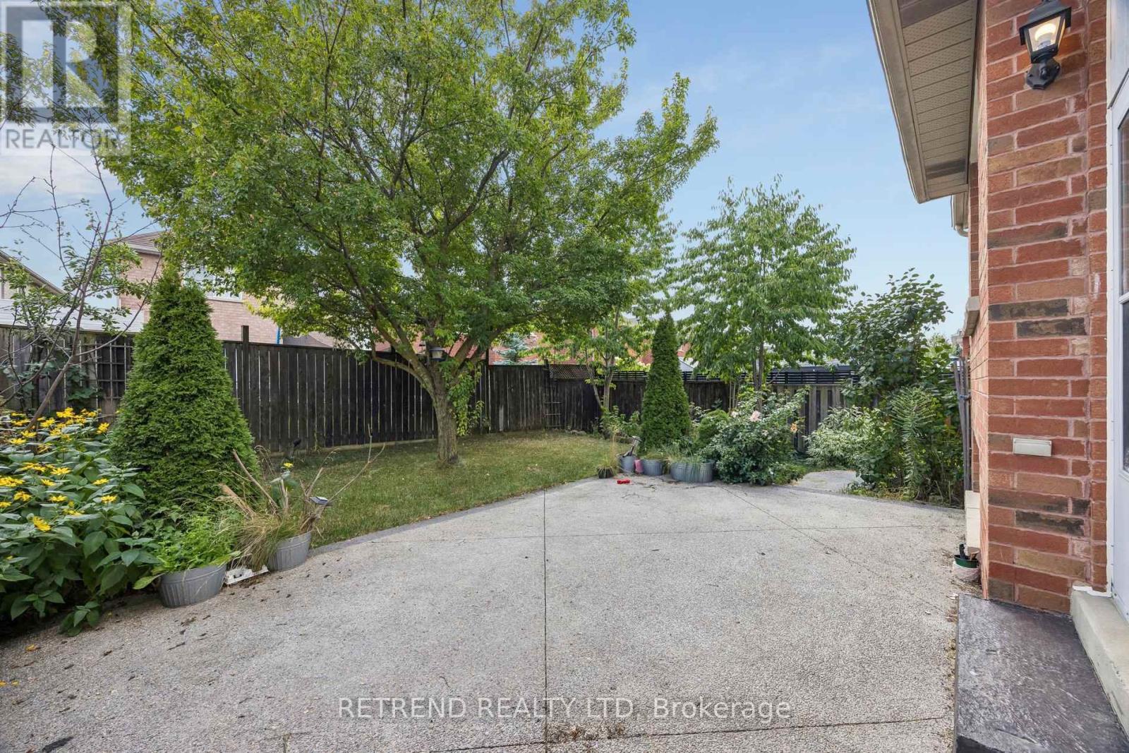 27 TERRASTONE COURT - 36