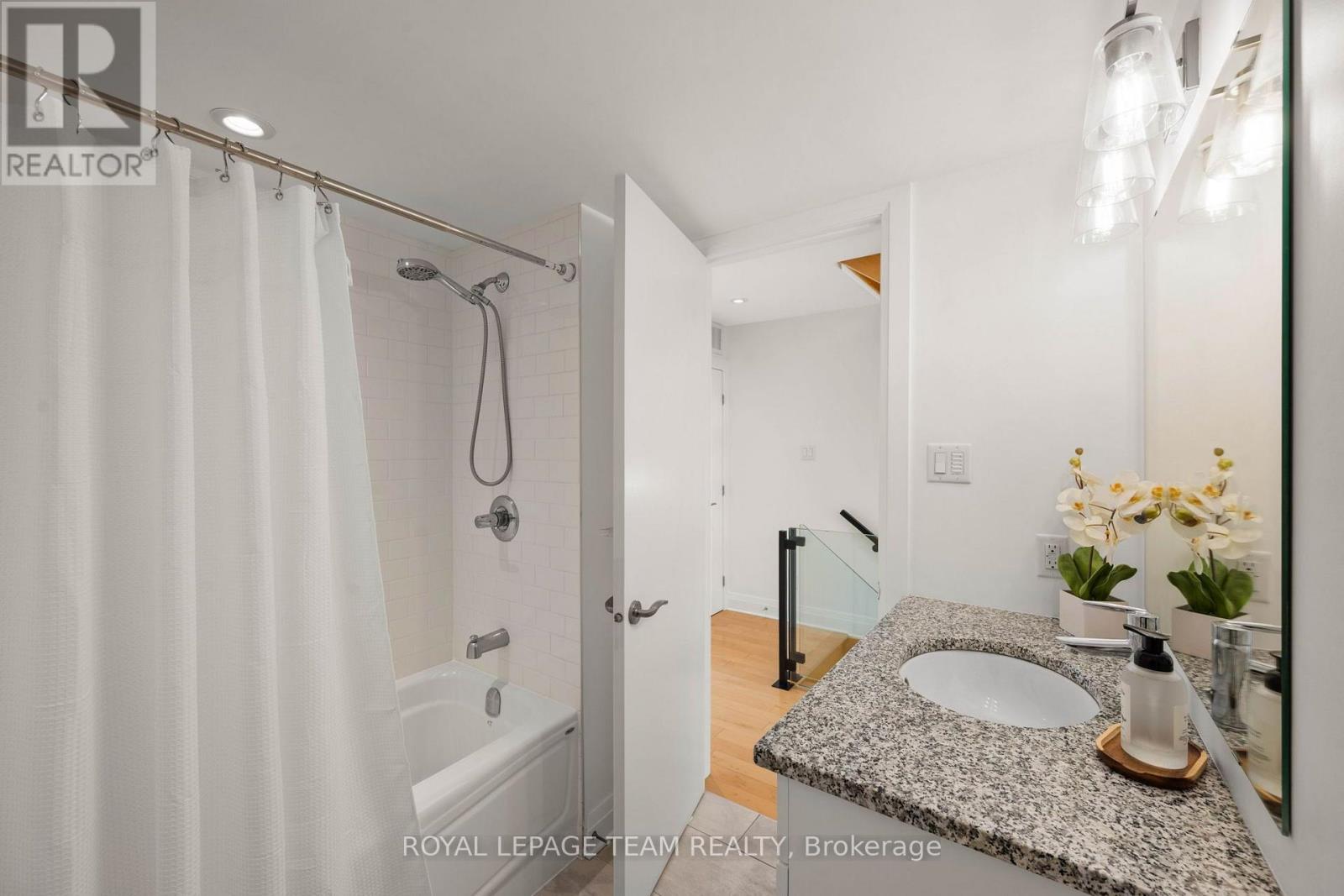 445 EDISON AVENUE - 18