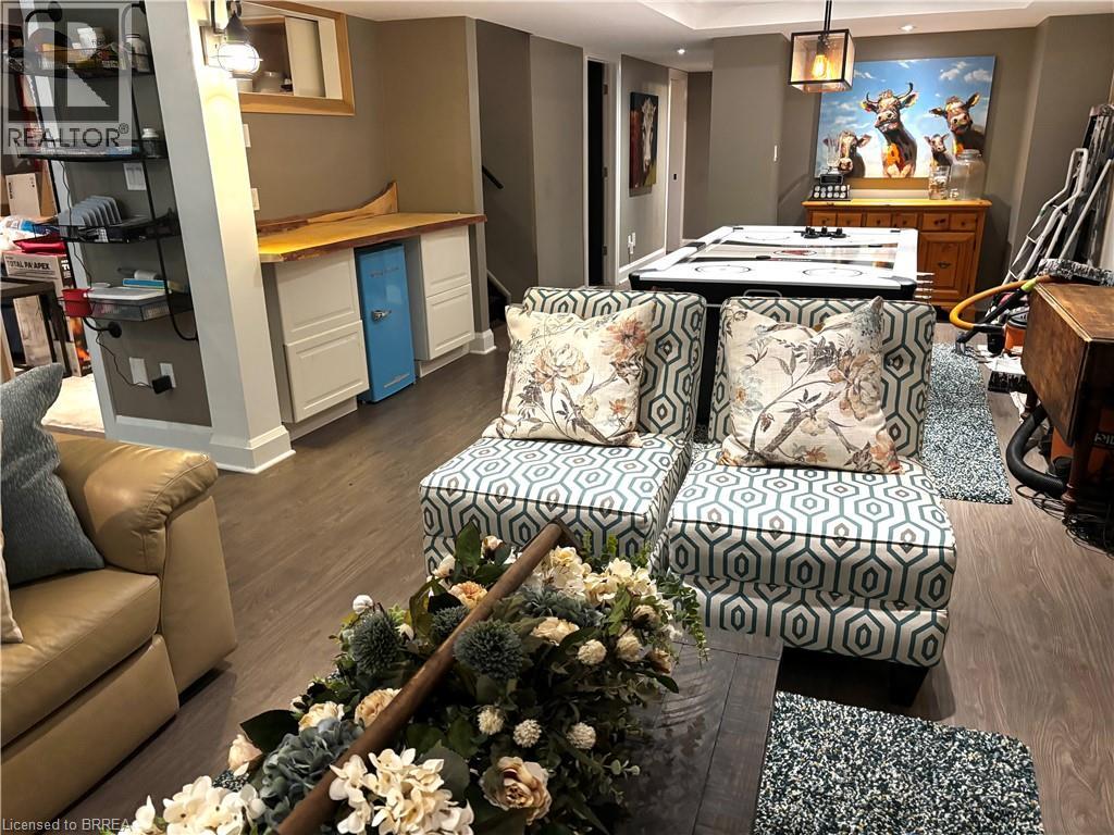 542 WOODHILL Road - 29