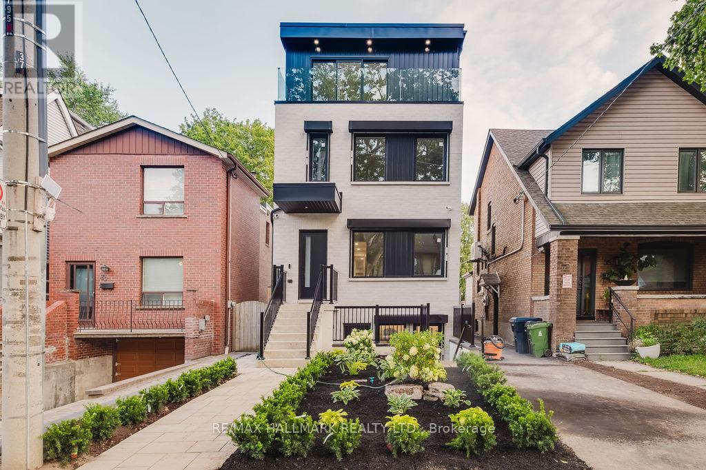 Photo of 37 Milverton Boulevard
