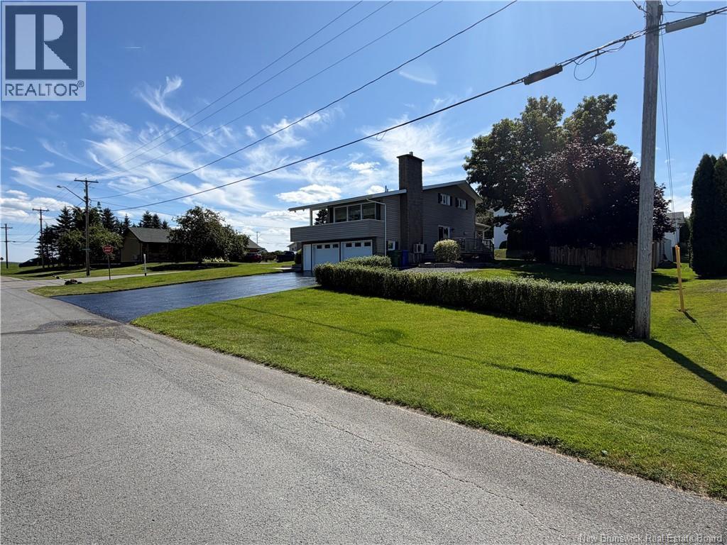 109 Bourgoin Street - 3