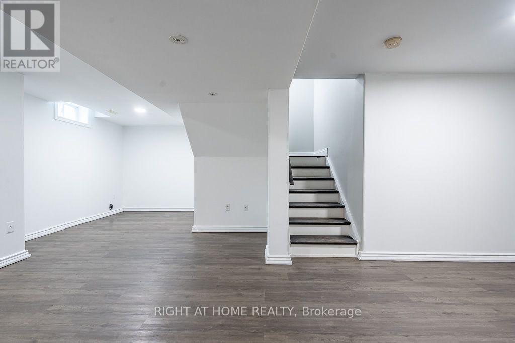 27 PANORAMA WAY - Image 32