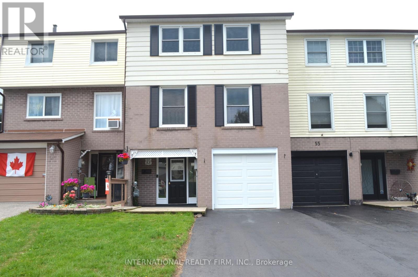 53 PEACOCK BOULEVARD - 1