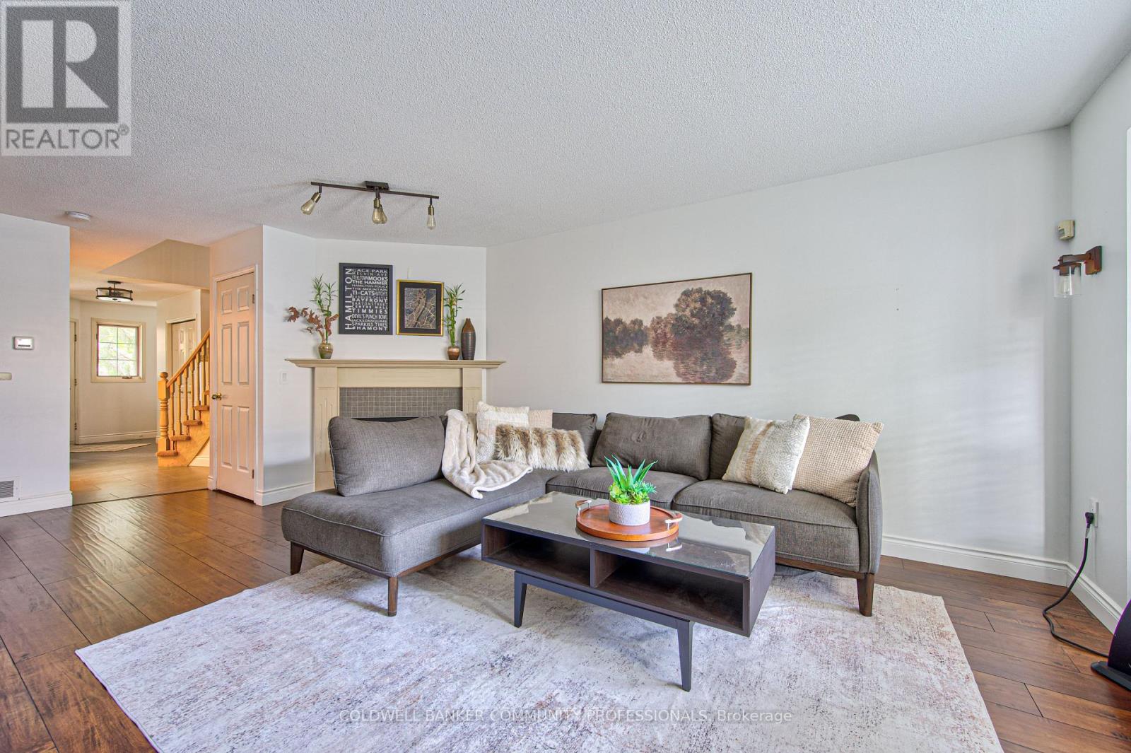 86 CHELSEA CRESCENT - 11