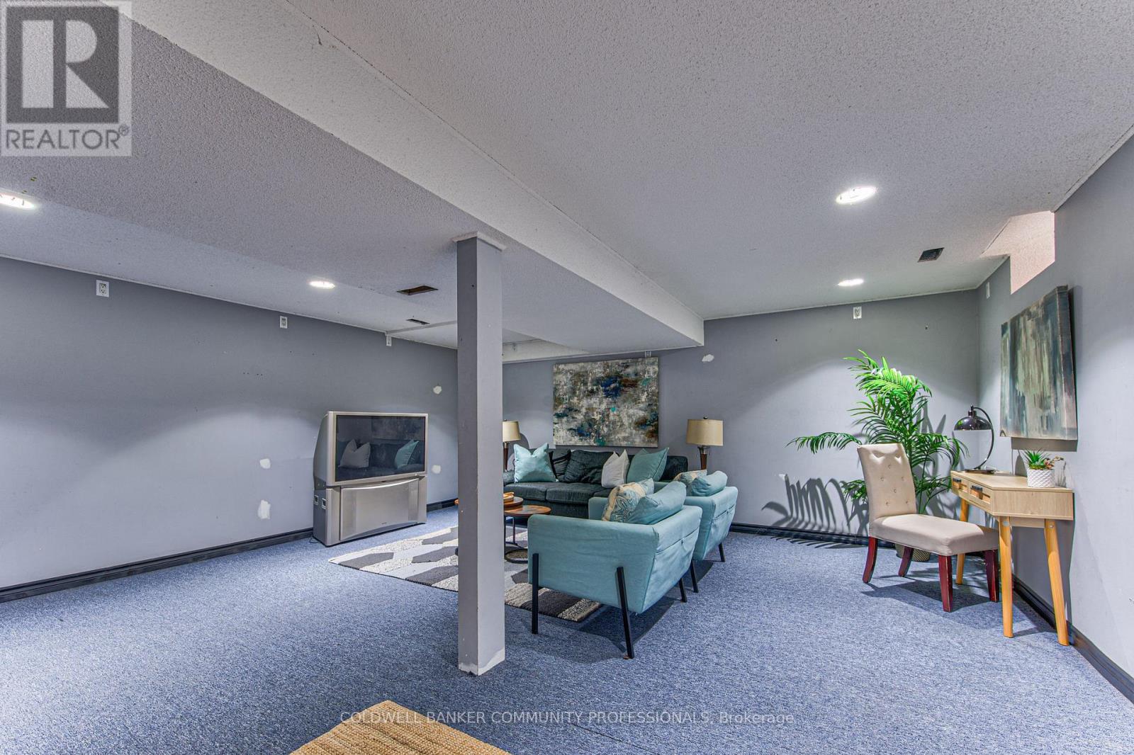 86 CHELSEA CRESCENT - 31