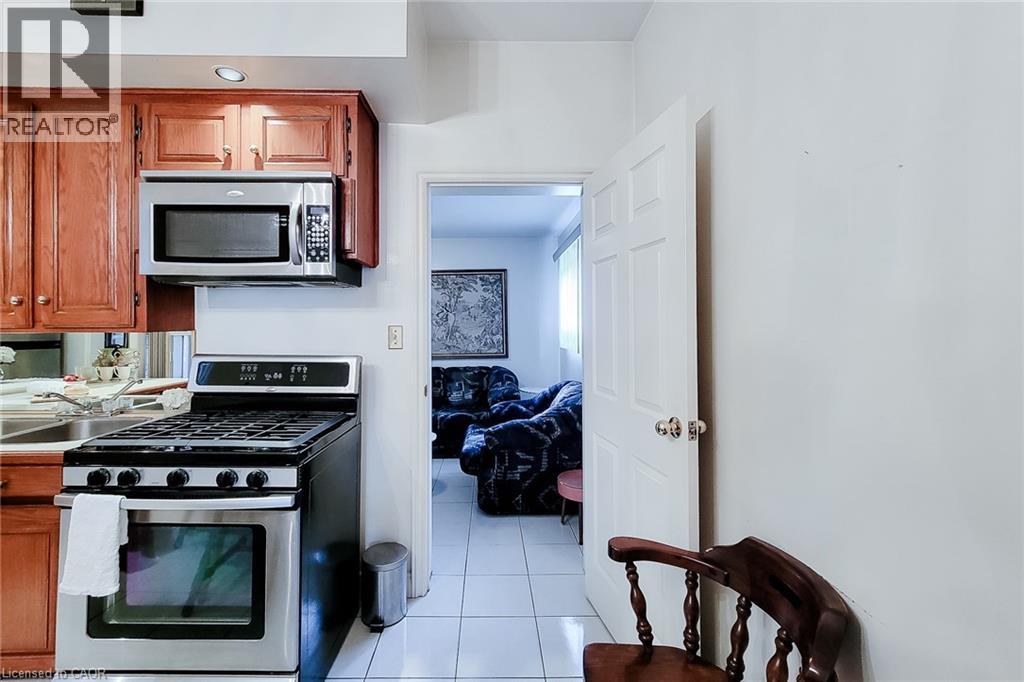 244 HUGHSON Street N - Image 19