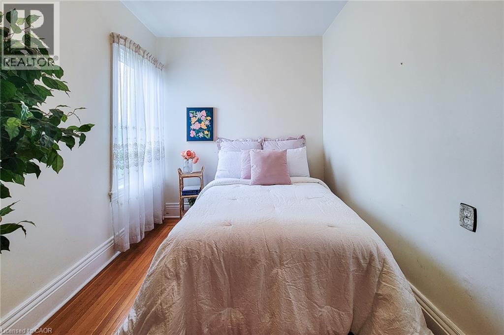 244 HUGHSON Street N - Image 27